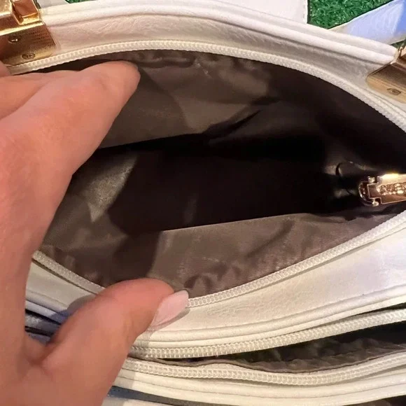 DANSEIN purse ! - Picture 4 of 7